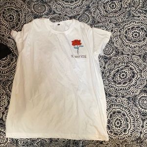 🧸3 for $15🧸 Shein “ NO WAY ROSE” white shirt